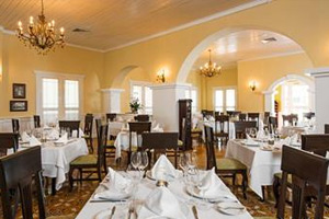 RESTAURANTE BLUE MOON