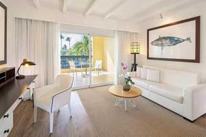 Superior Elegance Junior Suite en Ocean Blue & Sand