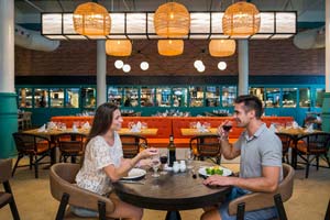 El Mercado - Ocean El Faro Resort - Todo Incluido Punta Cana