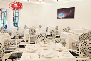 RESTAURANTE BLUE MOON